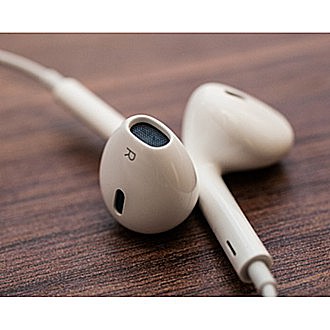 iPhone 5 耳機- 附有線控與麥克風的 Apple EarPods