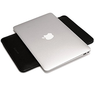 LUXA2 Metropolitan。MacBook 13吋真皮皮套